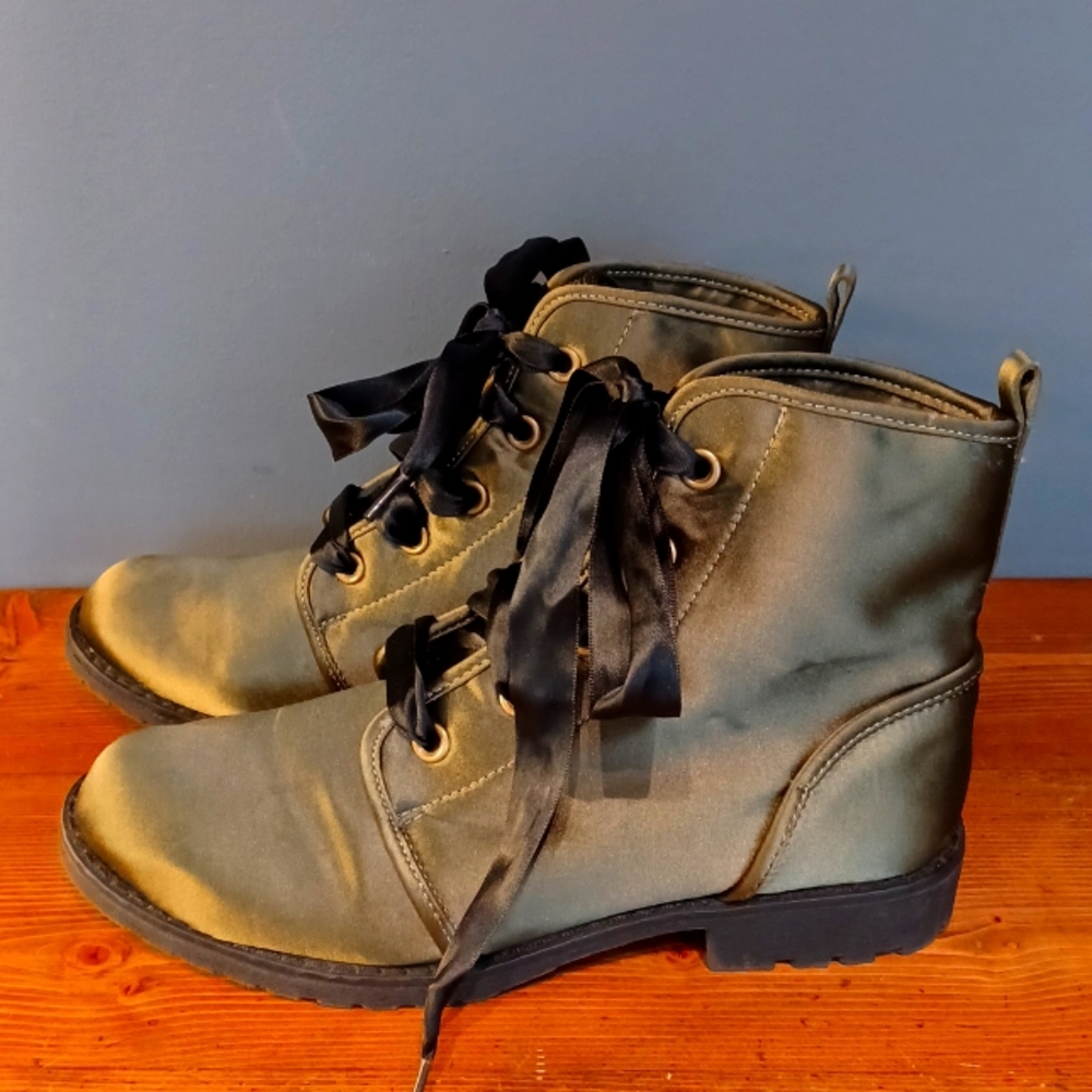 Dirty Laundry Boots